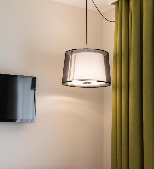 Полулюкс с Балконом, Europa