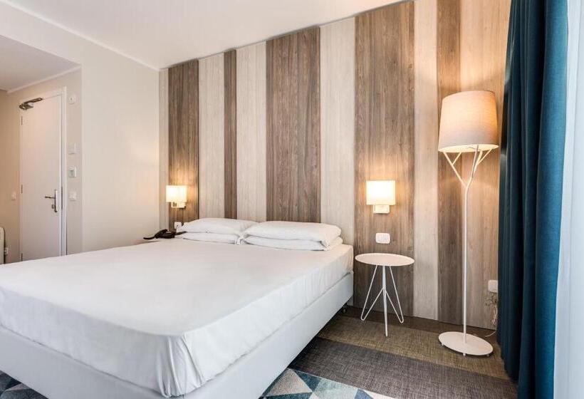 Полулюкс Повышенной Комфортности, Europa