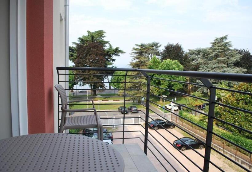 Номер Superior, Europa