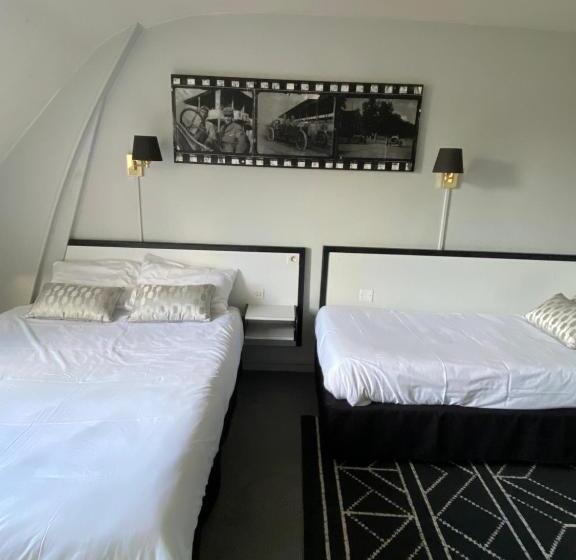 Номер Стандарт Трехместный, Hôtel Céline   Hôtel De La Gare