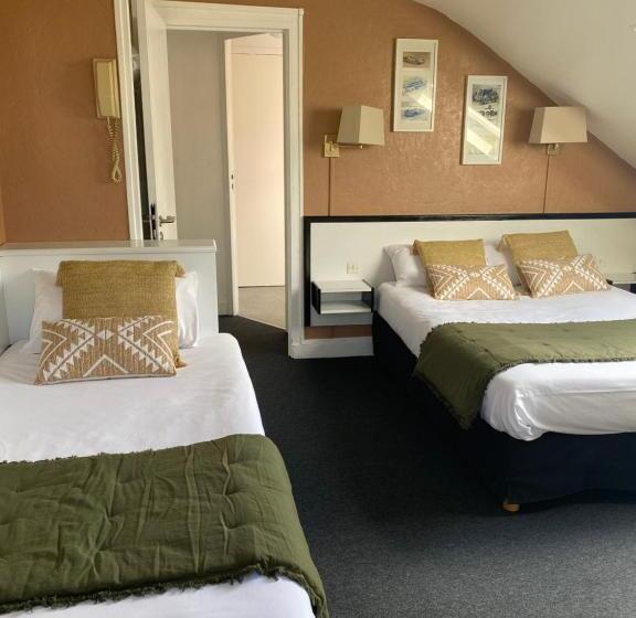 Номер Стандарт Трехместный, Hôtel Céline   Hôtel De La Gare