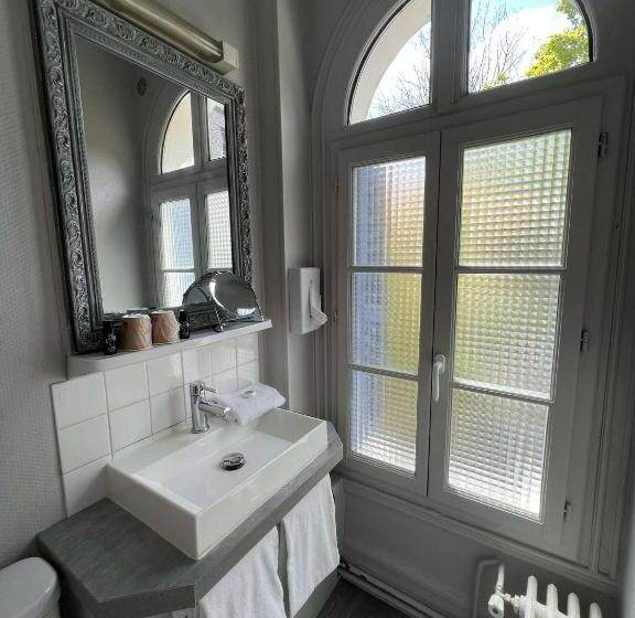 Номер Superior, Hôtel Céline   Hôtel De La Gare