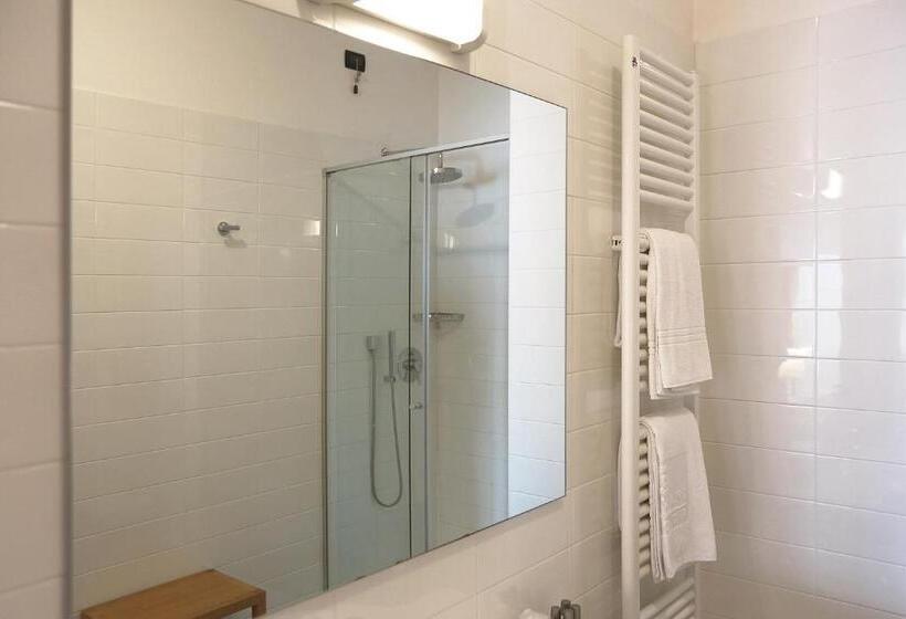 غرفة ديلوكس مطلة على البحيرة, Lido