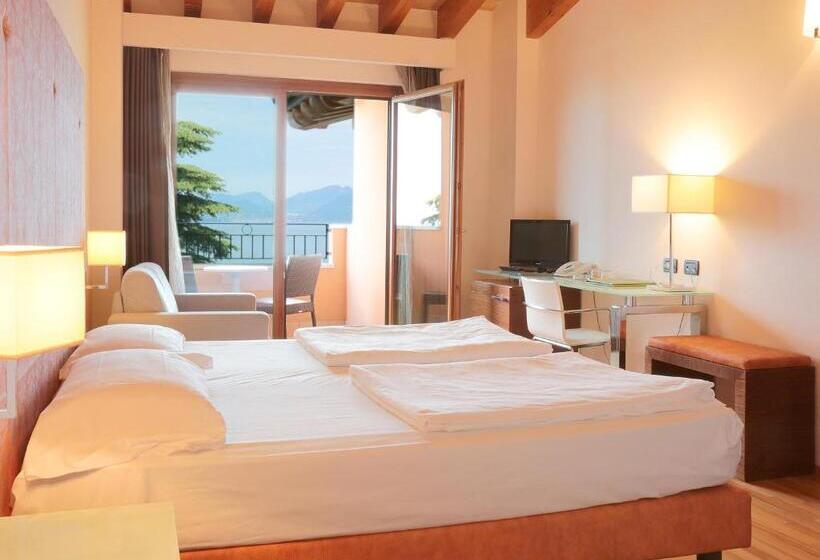 غرفة ديلوكس مطلة على البحيرة, Lido