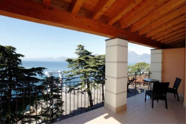 جناح عائلي, Lido