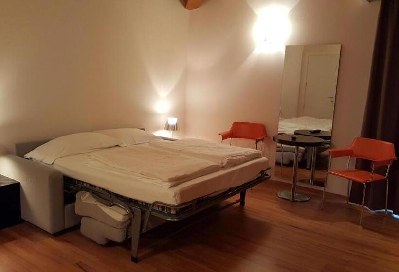 جناح عائلي, Lido