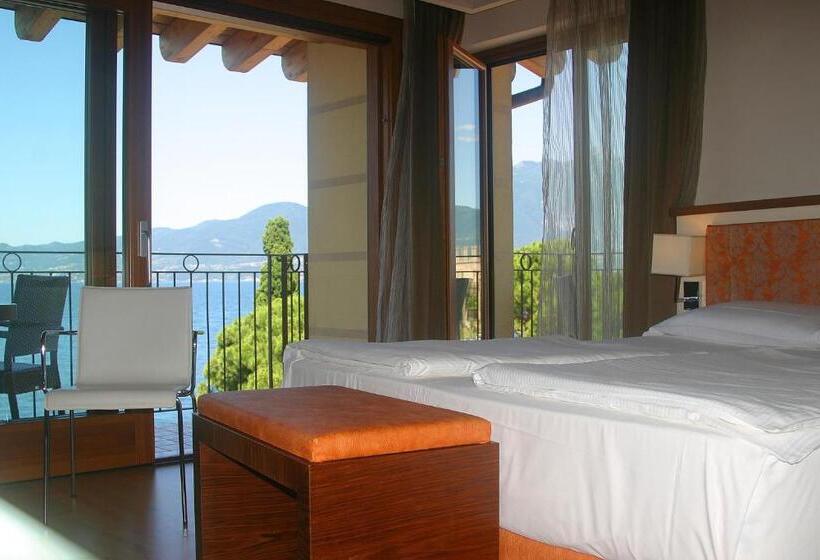 غرفة قياسية مطلّة علي البحيرة, Lido