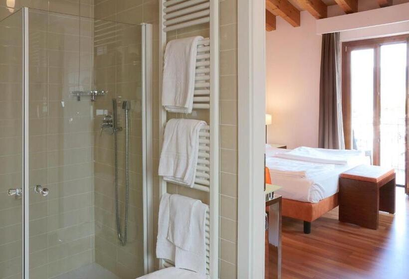 غرفة كومفورت, Lido