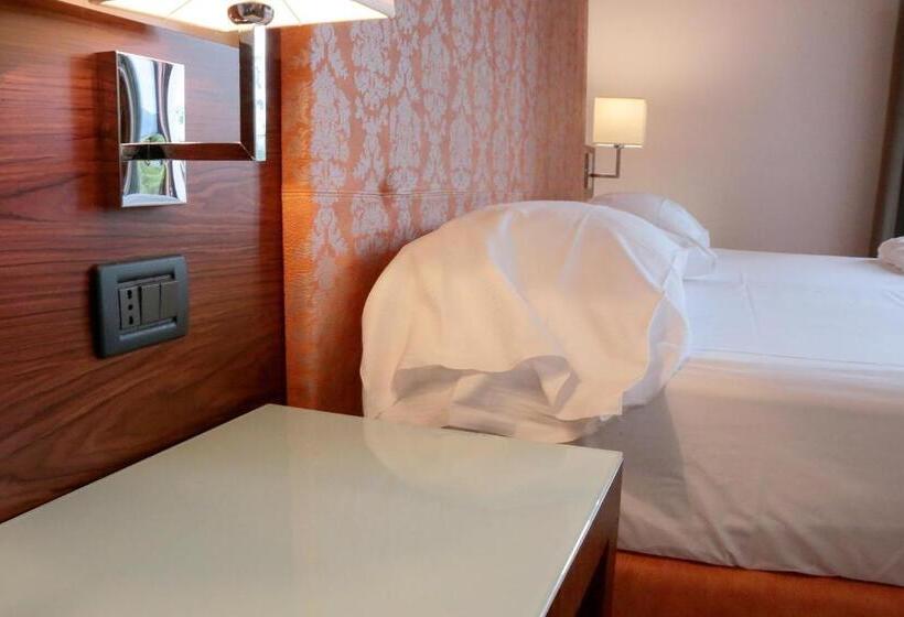 غرفة كومفورت, Lido