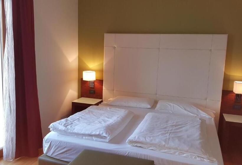 غرفة كومفورت, Lido