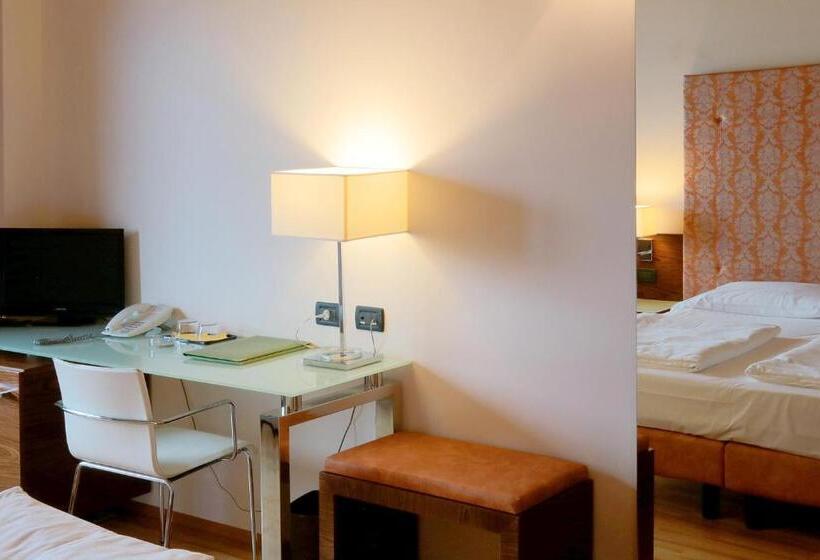 غرفة ديلوكس مطلة على البحيرة, Lido