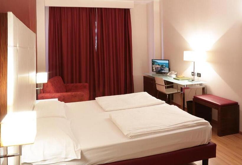 غرفة ديلوكس مطلة على البحيرة, Lido