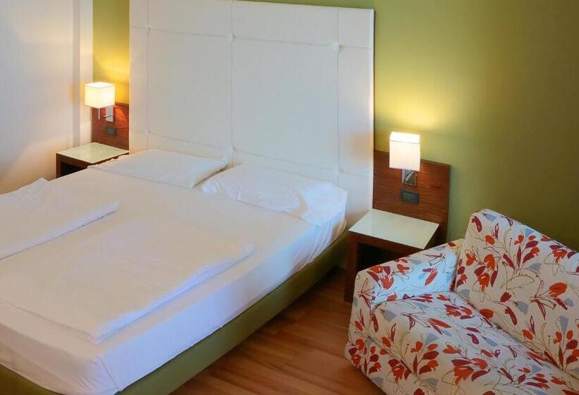 غرفة ديلوكس مطلة على البحيرة, Lido