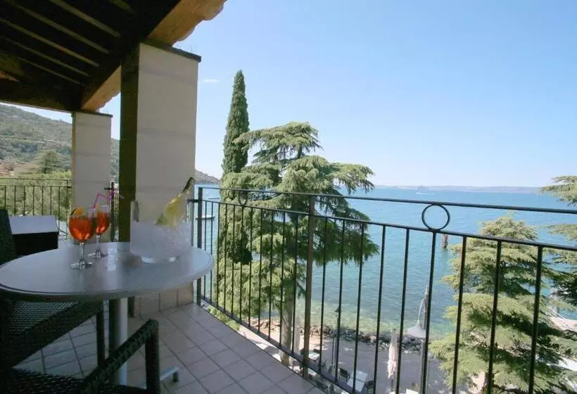 Perhesviitti, Lido