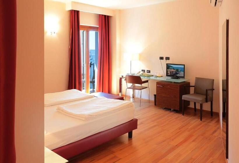 غرفة كومفورت, Lido