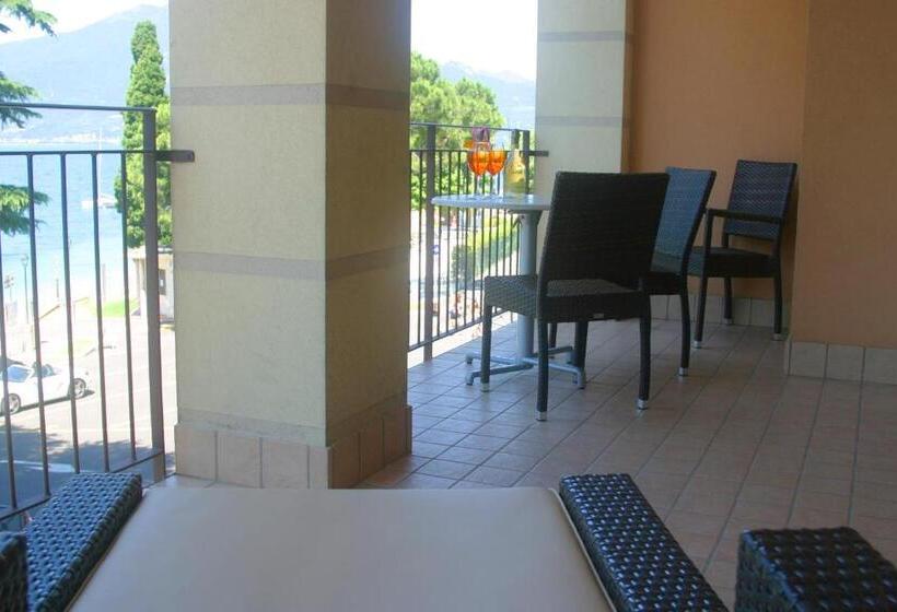 جناح عائلي, Lido