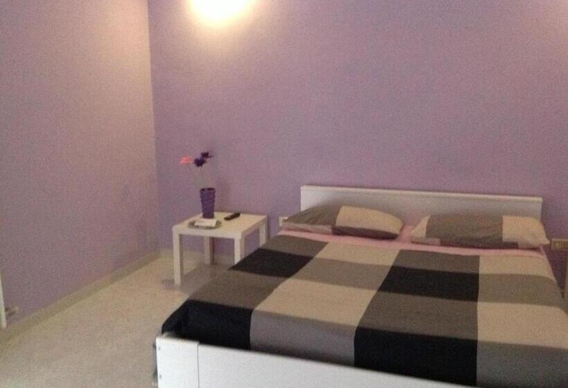 דירת שני חדרים, Hb Albergo Lamanna