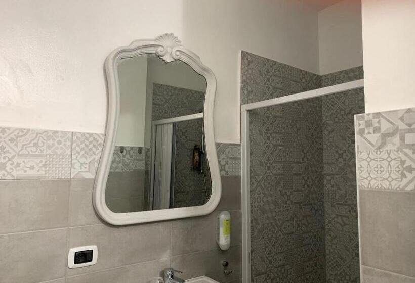 דירת חדר, Hb Albergo Lamanna