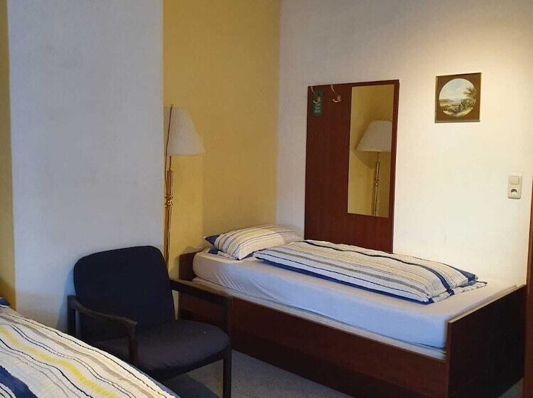 غرفة قياسية, Pension Weller