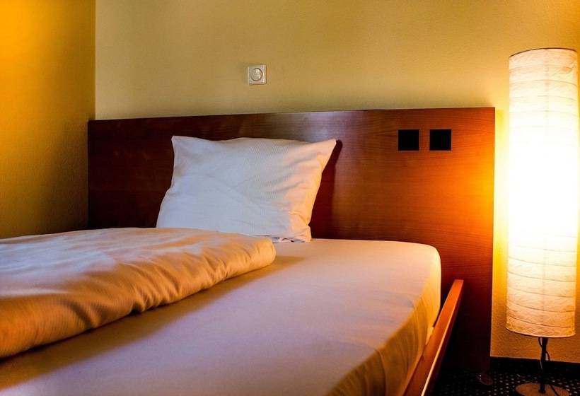 اتاق راحتی یک تخته, Plaza Suites Rüsselsheim