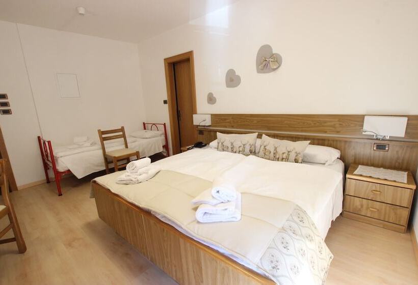 חדר משפחתי, Rosalpina