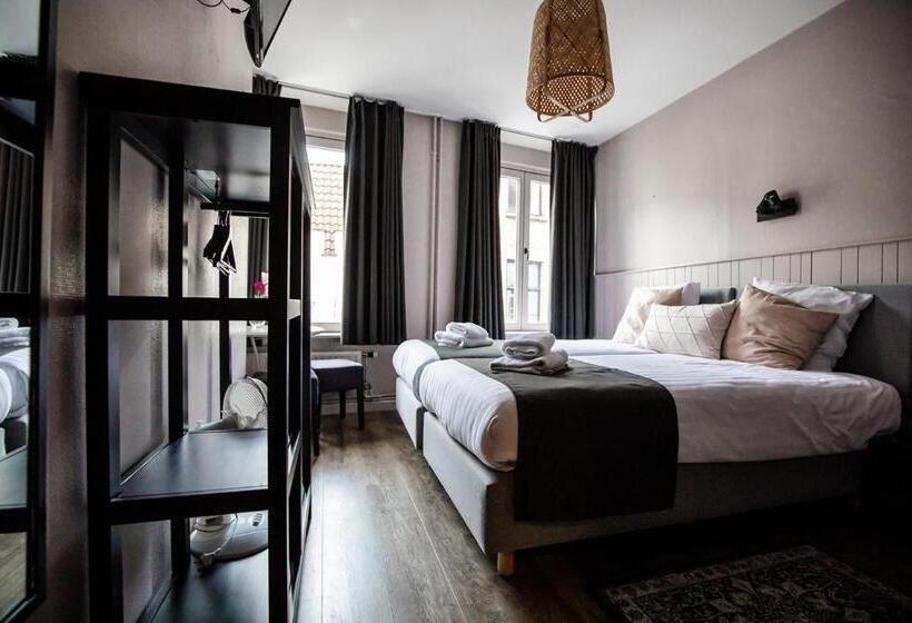 Standard Room, Rose Red