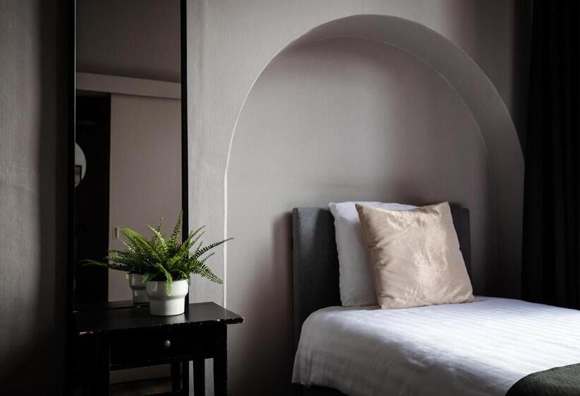 Номер Стандарт Трехместный, Rose Red