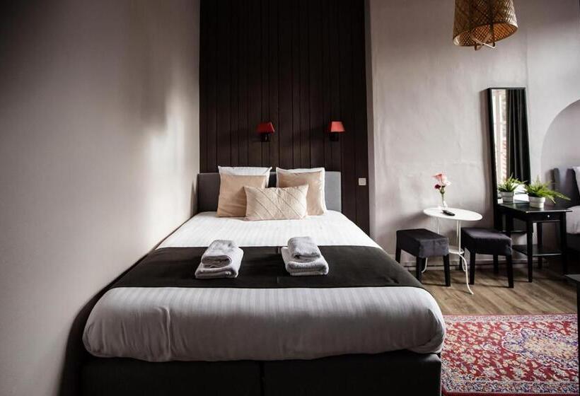 Номер Стандарт Трехместный, Rose Red