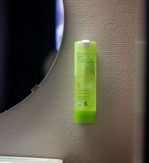 Номер Стандарт, Rose Red