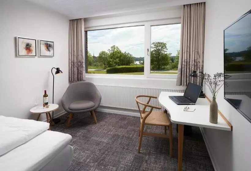 Standard Single Room, Trinity Hotel Og Konference