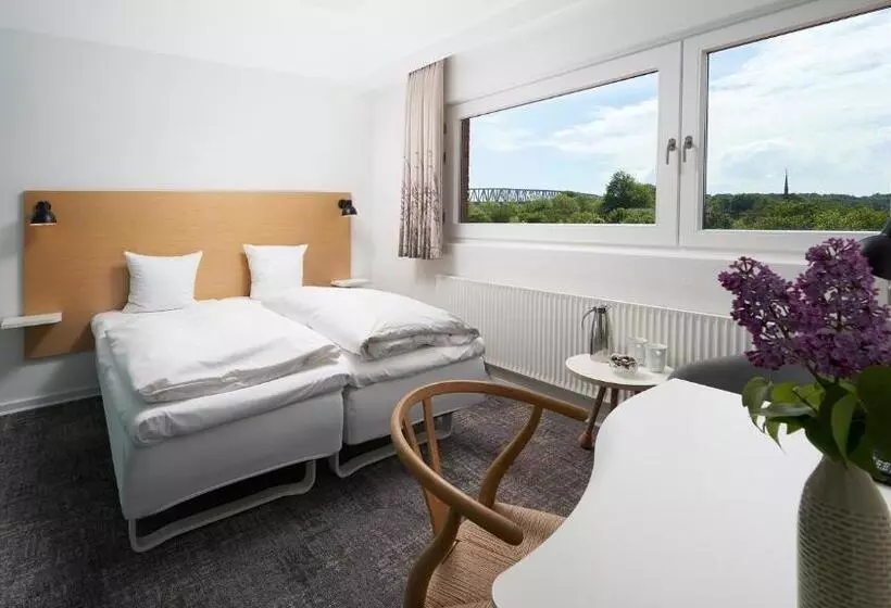 Standard Room, Trinity Hotel Og Konference