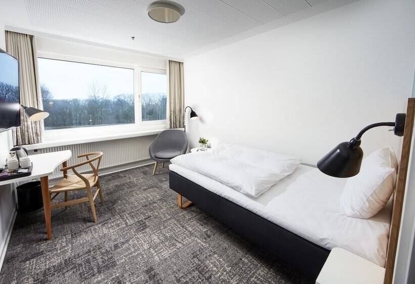 Superior Single Room, Trinity Hotel Og Konference