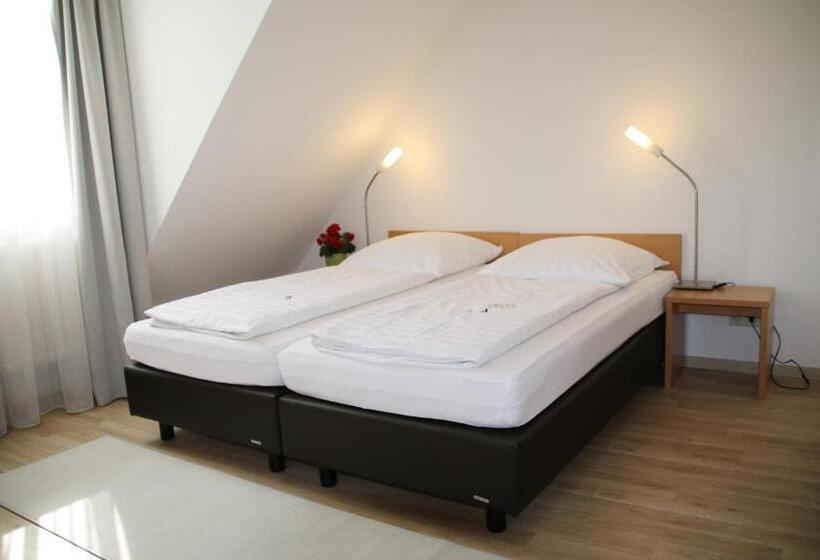 舒适型房间, Württembergischer Hof