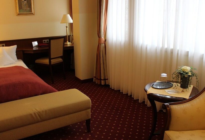 Номер Стандарт Индивидуальный, Landhotel Zum Hessenpark