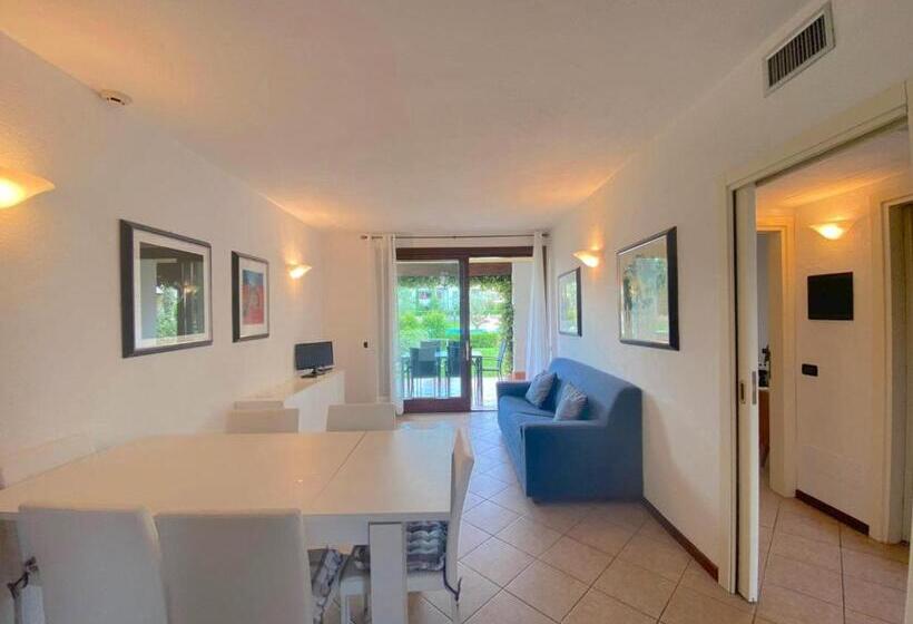 带2个卧室的高级公寓, Garda Resort Village