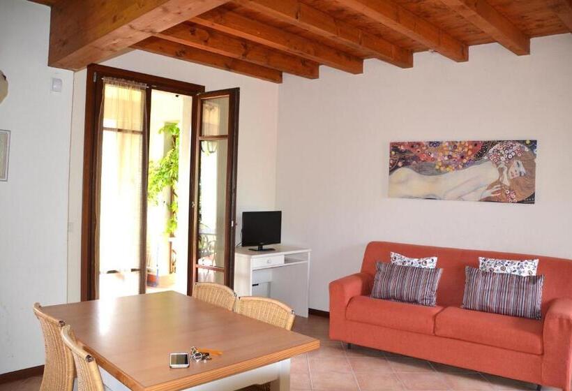 Апартаменты 2 Спальни, Garda Resort Village