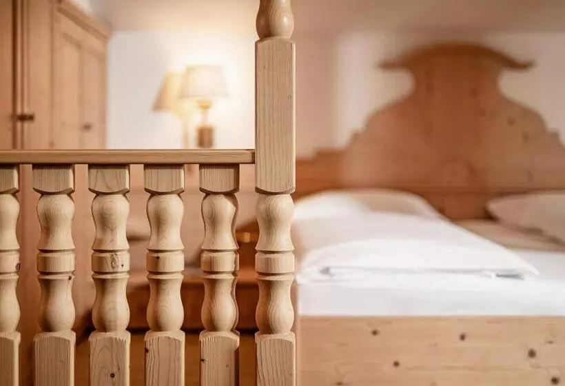 اتاق سوپریور با چشم‌انداز, Romantik & Family Hotel Gardenias