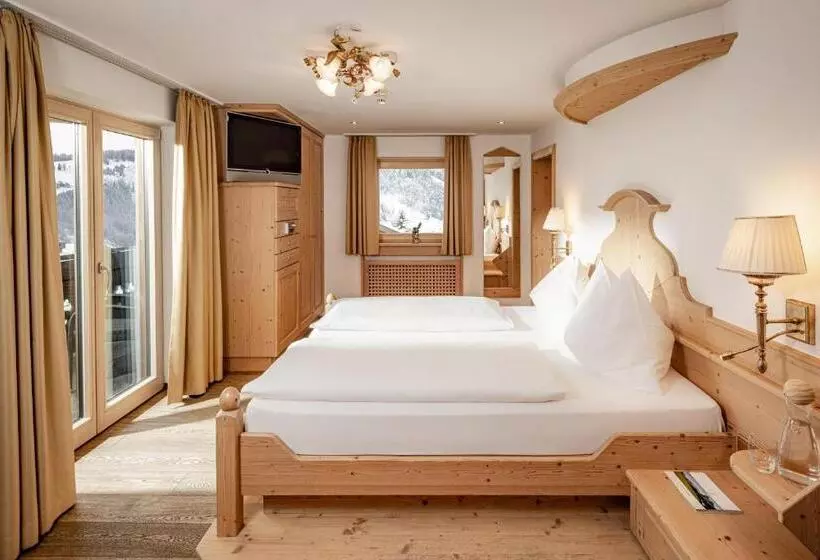 اتاق سوپریور با چشم‌انداز, Romantik & Family Hotel Gardenias