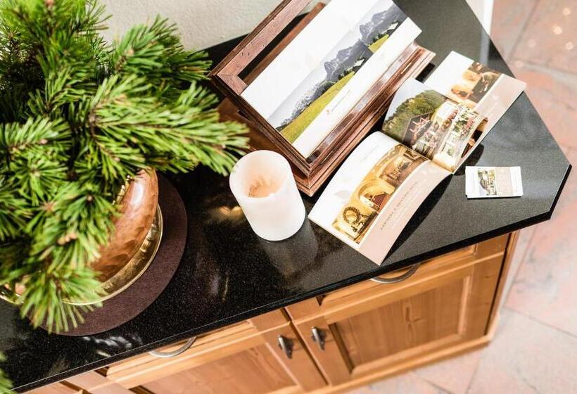 Апартаменты 1 Спальня, Romantik & Family Hotel Gardenias