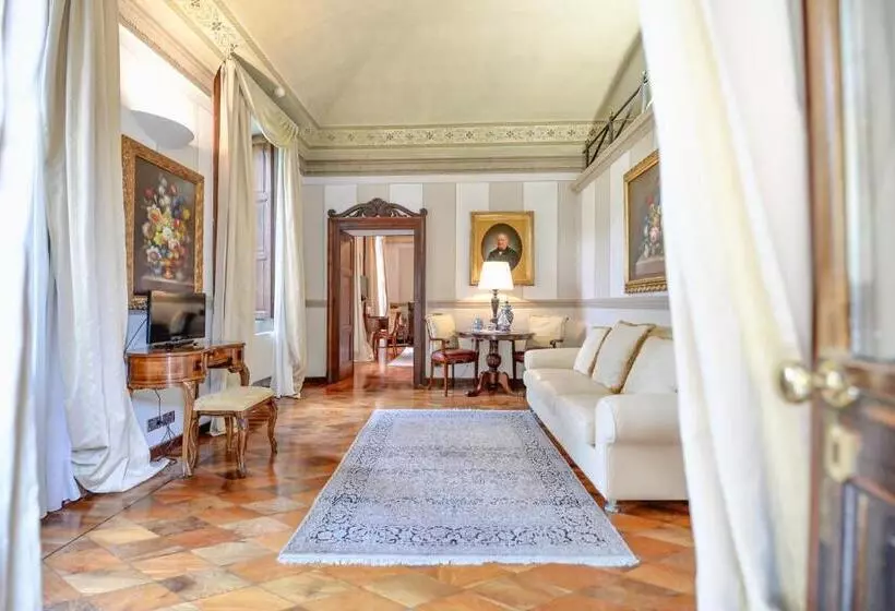スイート, Villa Beccaris