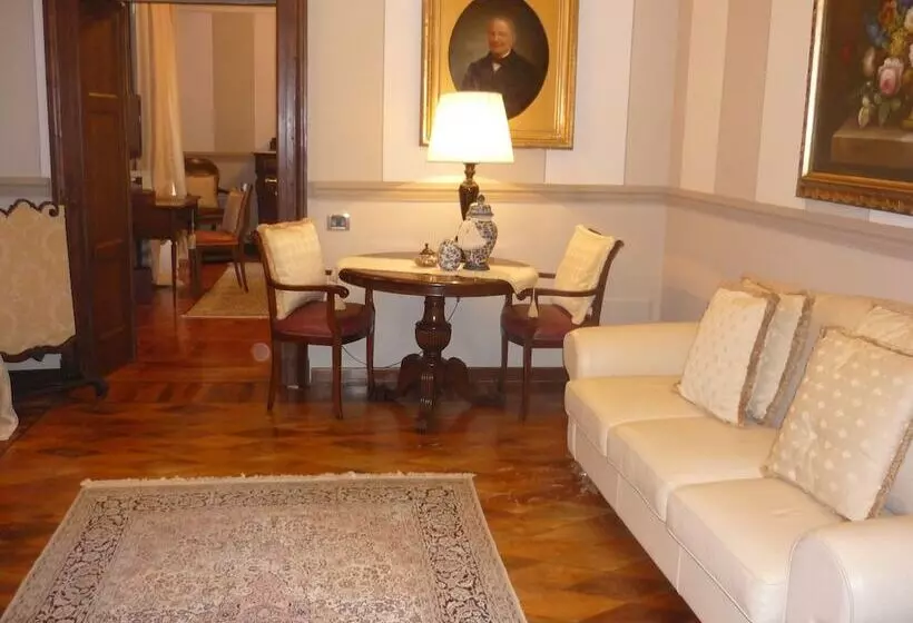 スイート, Villa Beccaris