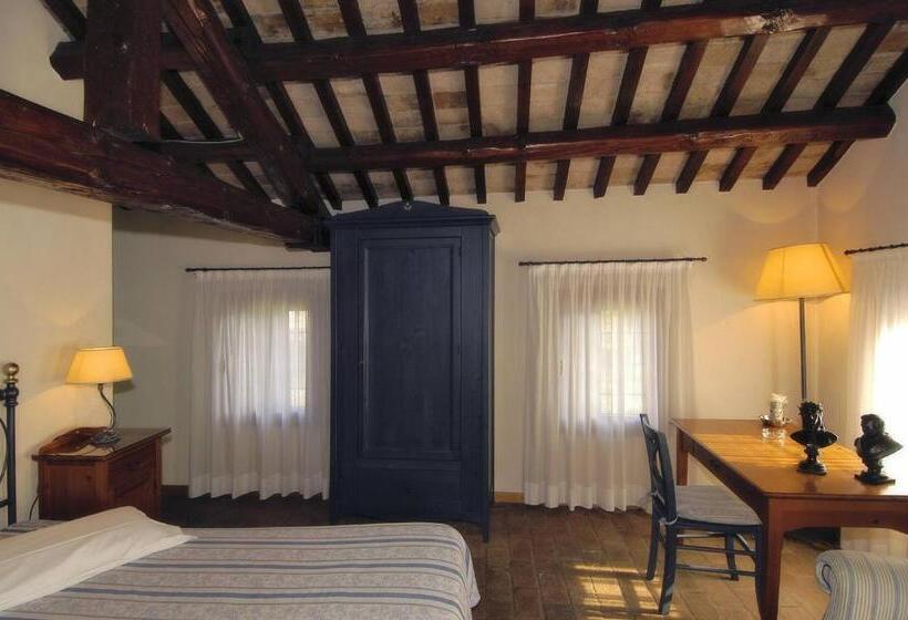 غرفة قياسية ثلاثية, Villa Goetzen