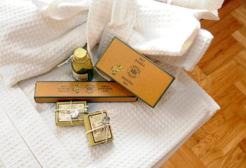 غرفة قياسية ثلاثية, Villa Goetzen