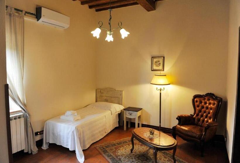 スーペリアトリプルルーム, Villa Schiatti