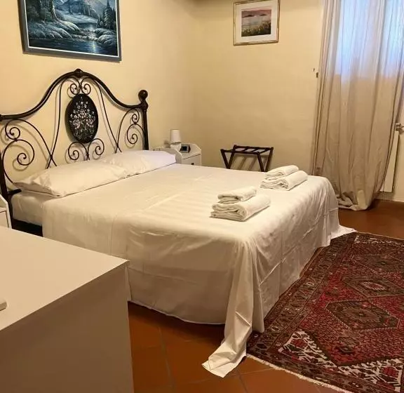Huoneisto 1 Makuuhuone Pohjakerros, Villa Schiatti