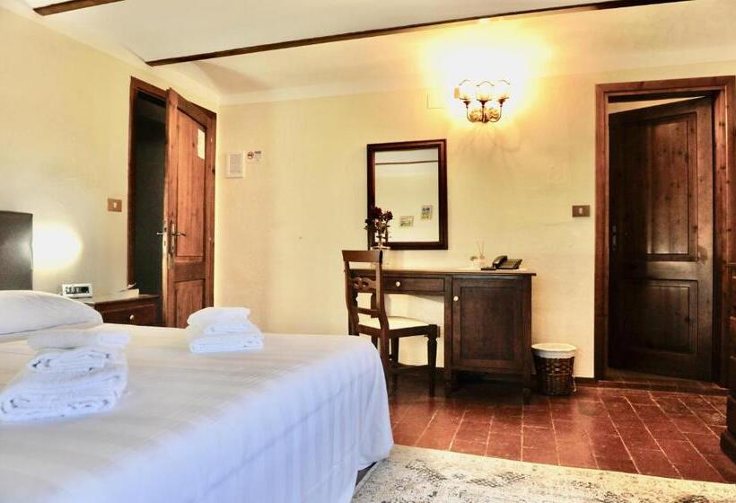 コンフォートルーム, Villa Schiatti