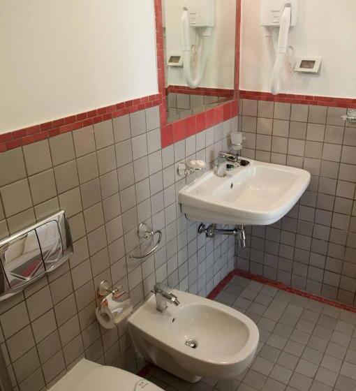 غرفة عائلية مطلّة علي الحديقة, Villa Vittoria Tropea B&b