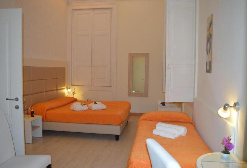 غرفة عائلية مطلّة علي الحديقة, Villa Vittoria Tropea B&b