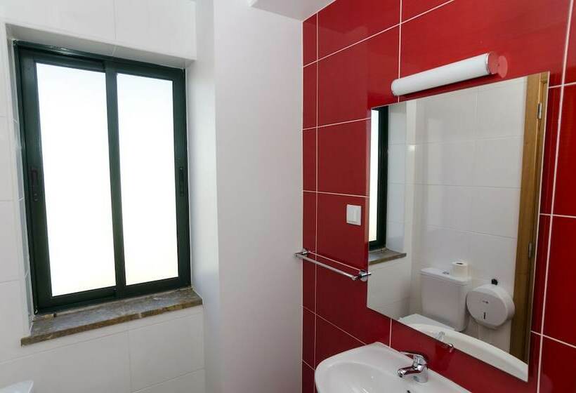 اتاق استاندارد یک نفره, Faro Albacor Residence   Hostel