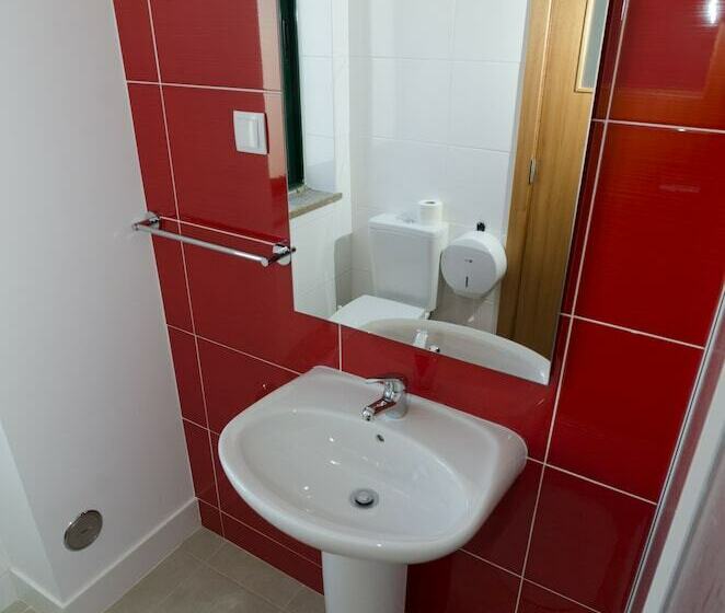 اتاق استاندارد یک نفره, Faro Albacor Residence   Hostel